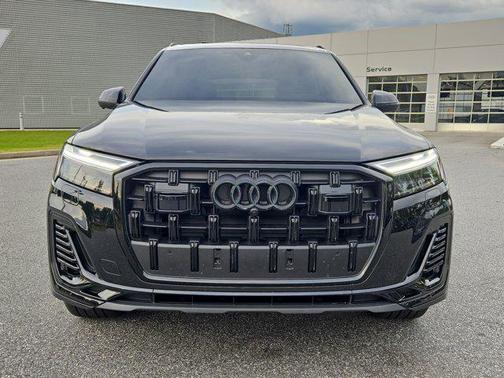 2025 Audi Q7 45 Premium Plus