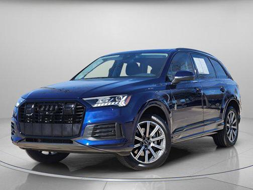 2024 Audi Q7 45 Premium Plus