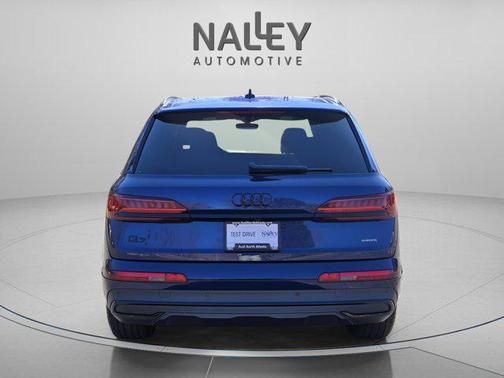 2024 Audi Q7 45 Premium Plus