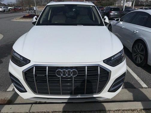 2023 Audi Q5 40 Premium