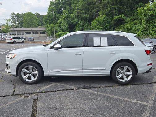 2022 Audi Q7 55 Premium