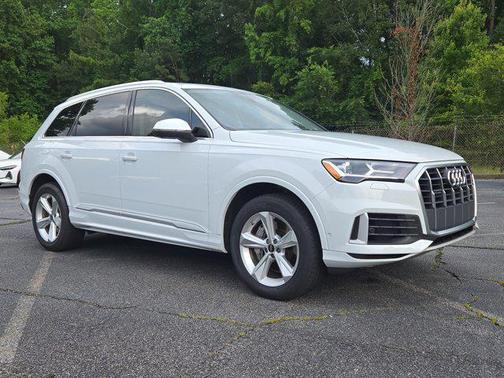 2022 Audi Q7 55 Premium