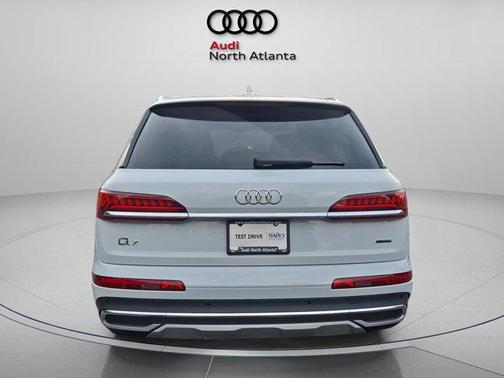 2022 Audi Q7 55 Premium