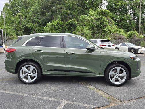 District Green Metallic 2026 Audi Q5 Premium Plus TFSI quattro S tronic