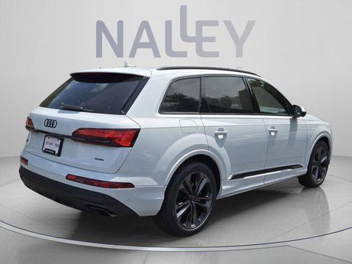 Glacier White Metallic 2026 Audi Q7 55 Premium Plus