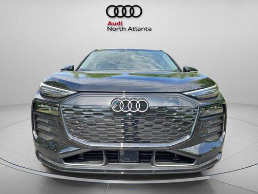2025 Audi Q6 e-tron Premium Plus quattro