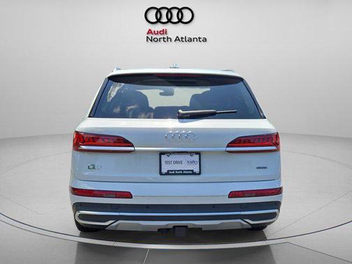 2021 Audi Q7 55 Premium Plus