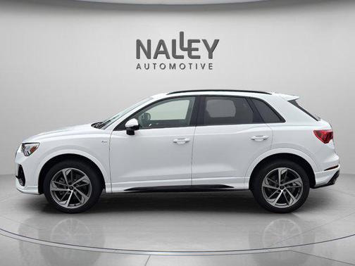 2025 Audi Q3 Premium 45 TFSI S line quattro Tiptronic