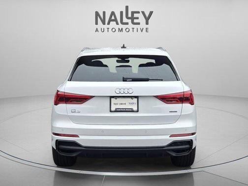 2025 Audi Q3 Premium 45 TFSI S line quattro Tiptronic