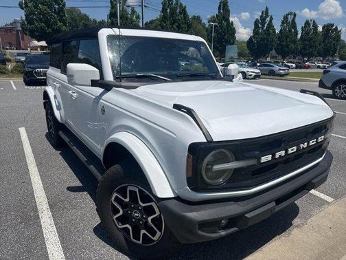 2023 Ford Bronco Outer Banks