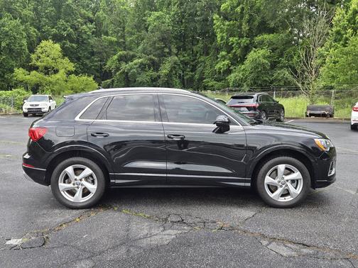 Mythos Black Metallic 2020 Audi Q3 45 Premium