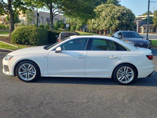 2023 Audi A4 45 S line Premium