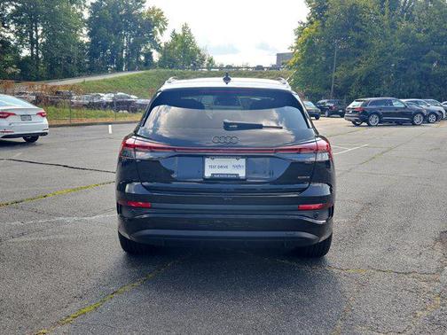 2025 Audi Q4 e-tron Premium Plus 55 quattro