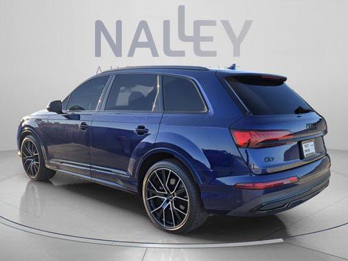Navarra Blue Metallic 2023 Audi Q7 55 Prestige