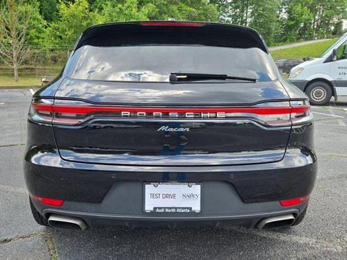 2019 Porsche Macan Base