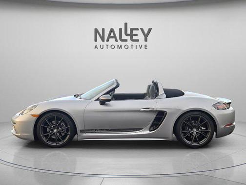 2022 Porsche 718 Boxster T