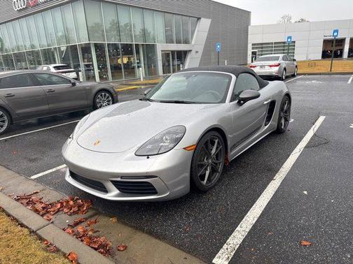 2022 Porsche 718 Boxster T