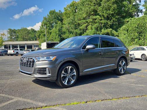 2021 Audi Q7 55 Premium Plus