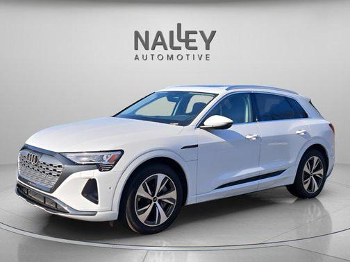 2024 Audi Q8 e-tron Premium Plus