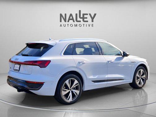 2024 Audi Q8 e-tron Premium Plus