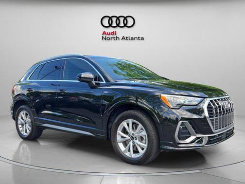 2022 Audi Q3 45 S line Premium