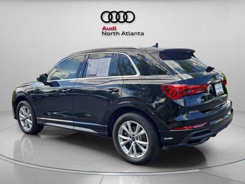 2022 Audi Q3 45 S line Premium