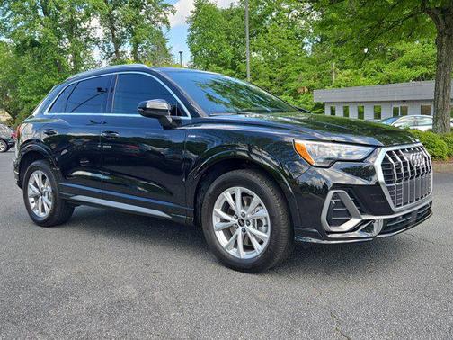 2022 Audi Q3 45 S line Premium