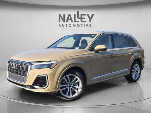 Sakhir Gold Metallic 2025 Audi Q7 55 Premium Plus