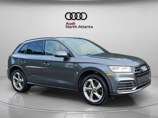 2020 Audi Q5 45 Titanium Premium