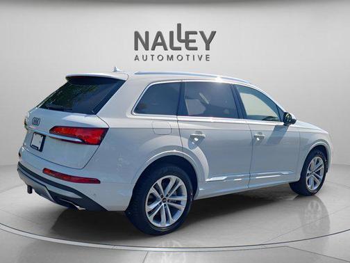 2025 Audi Q7 55 Premium Plus