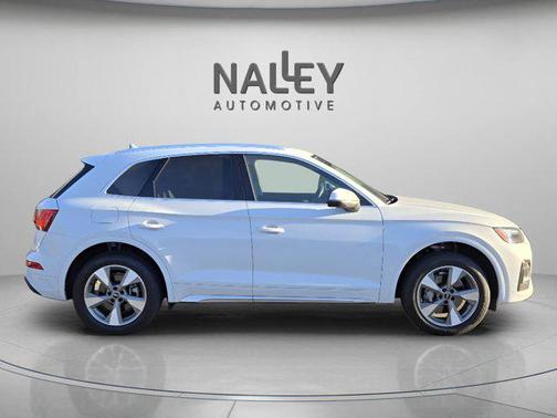 2023 Audi Q5 40 Premium Plus