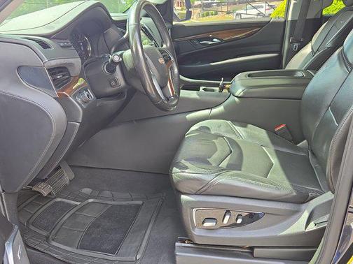2020 Cadillac Escalade ESV Luxury