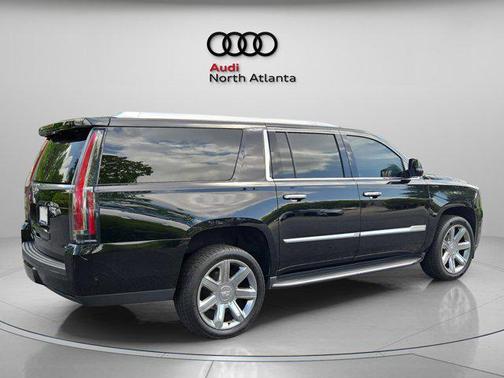 2020 Cadillac Escalade ESV Luxury