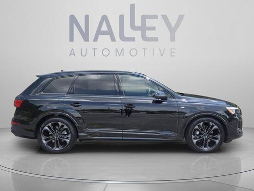 Mythos Black Metallic 2026 Audi Q7 55 Prestige