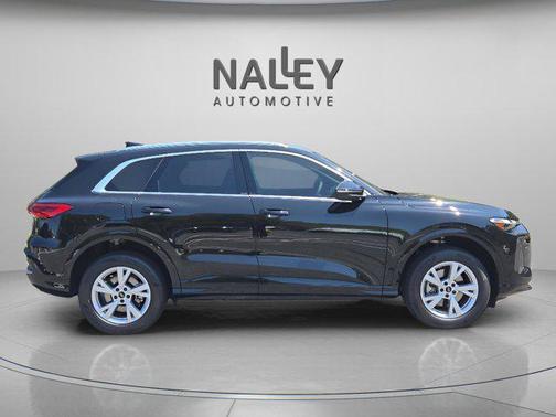 2025 Audi Q5 Premium
