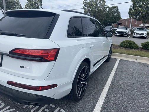 2025 Audi Q7 55 Prestige