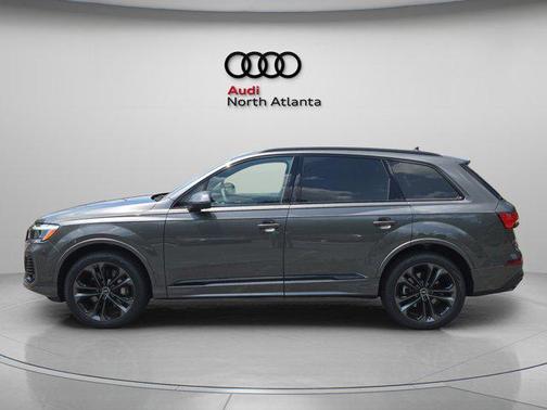 2025 Audi Q7 55 Premium Plus
