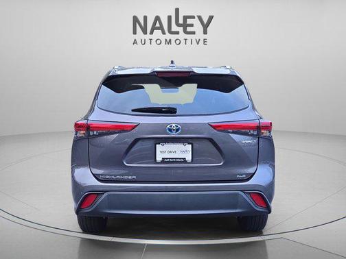 2023 Toyota Highlander Hybrid XLE