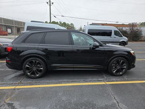 2025 Audi Q7 55 Prestige