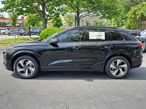 2025 Audi Q6 e-tron Premium Plus quattro