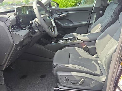 2025 Audi Q6 e-tron Premium Plus quattro