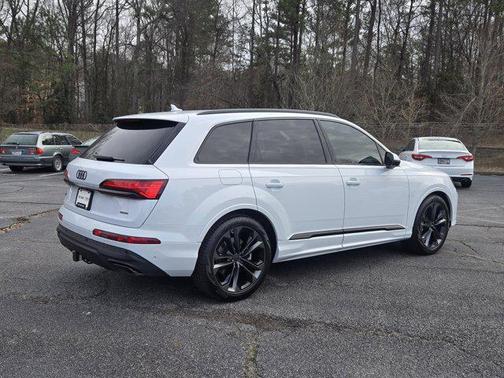 2026 Audi Q7 55 Premium Plus