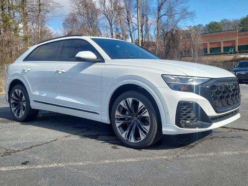 2025 Audi Q8 55 Premium Plus