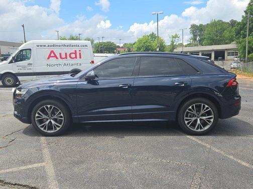 2023 Audi Q8 55 Premium