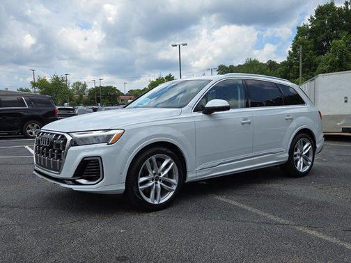 2025 Audi Q7 55 Premium Plus