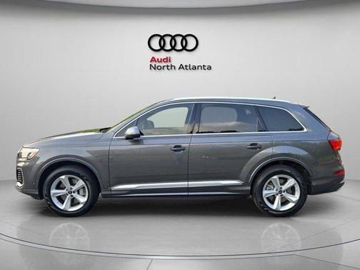 2025 Audi Q7 45 Premium