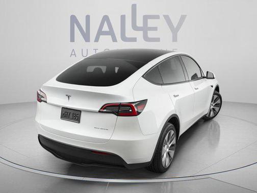 Pearl White Multi-Coat 2022 Tesla Model Y Long Range Dual Motor All-Wheel Drive