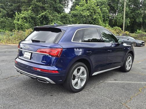 Navarra Blue Metallic 2023 Audi Q5 45 S line Premium Plus