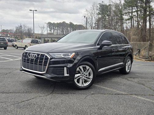 2021 Audi Q7 45 Premium Plus