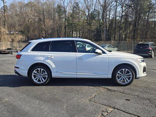 2025 Audi Q7 55 Premium Plus